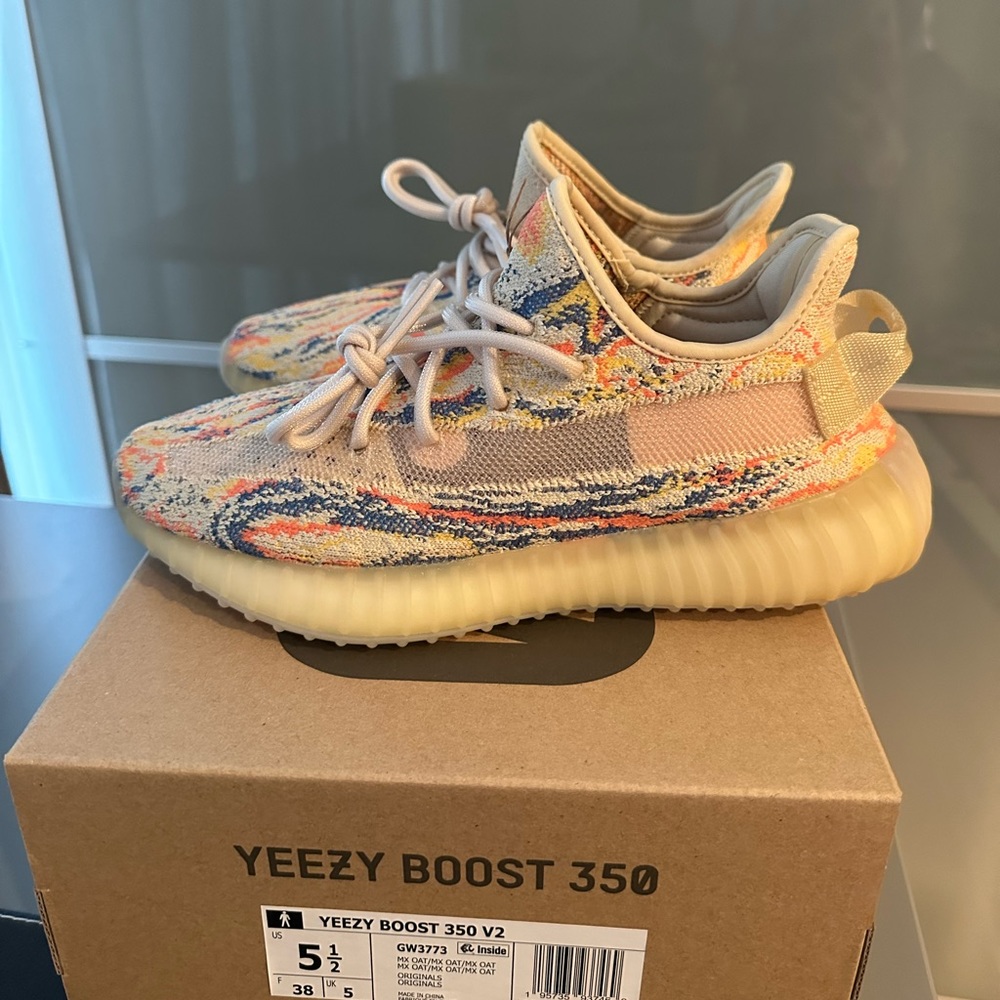 Yeezy Boost 350 V2 MX Oat Size 5.5